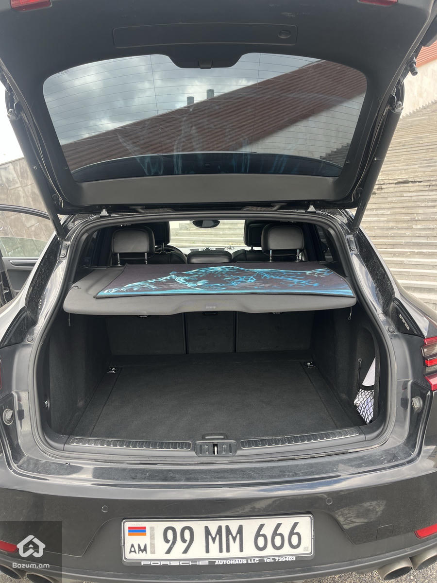 Porsche Macan S  - image 9
