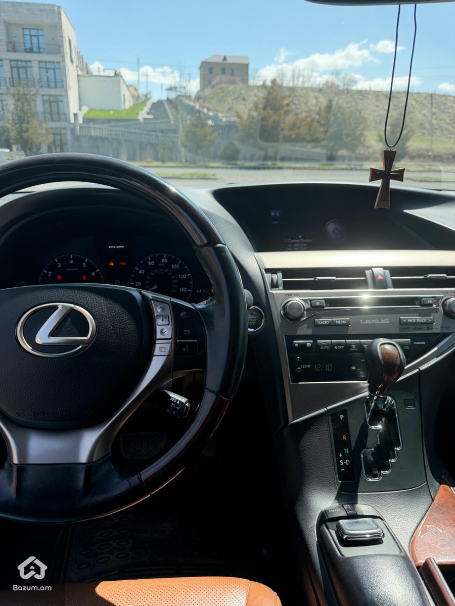 LEXUS RX350  - image 9