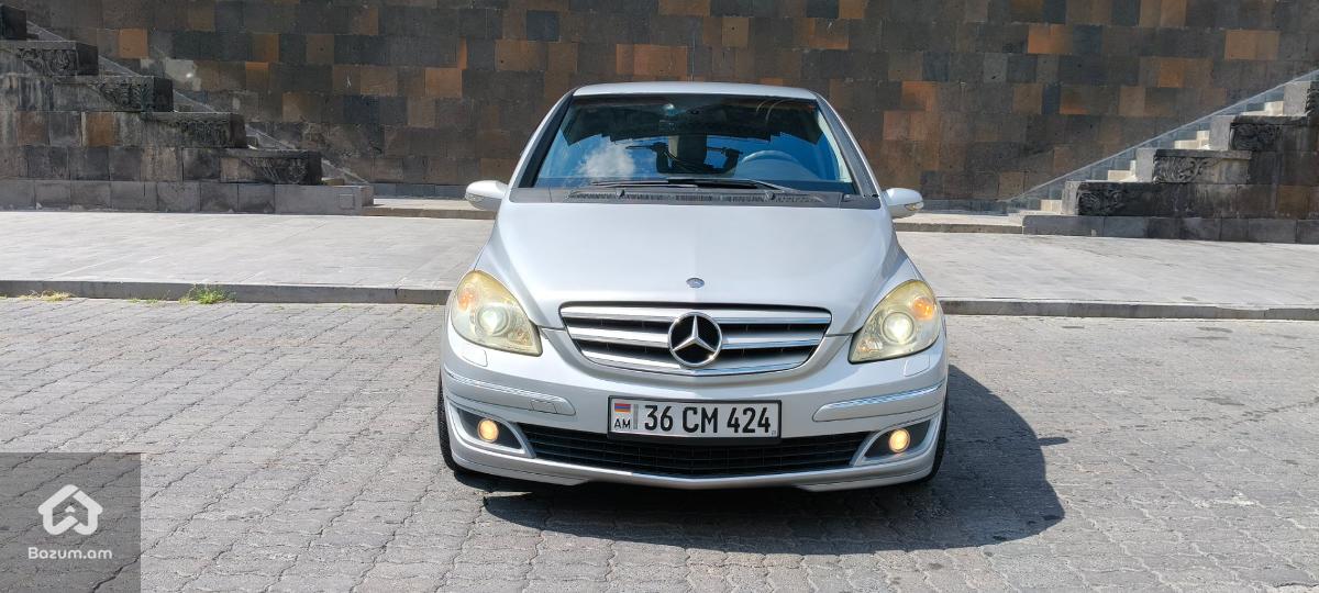 Mercedes-benz  - image 12