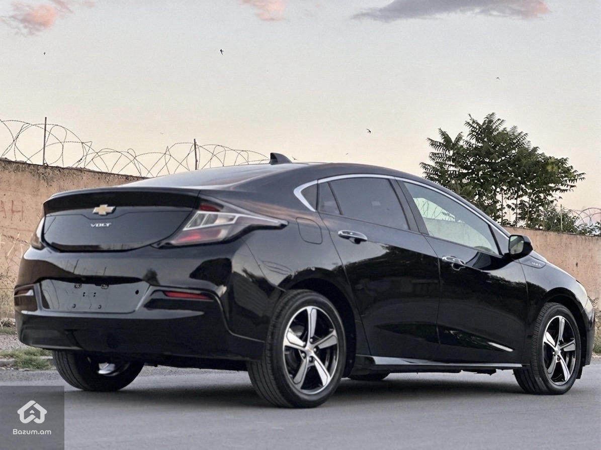 CHEVROLET VOLT 2 - image 4