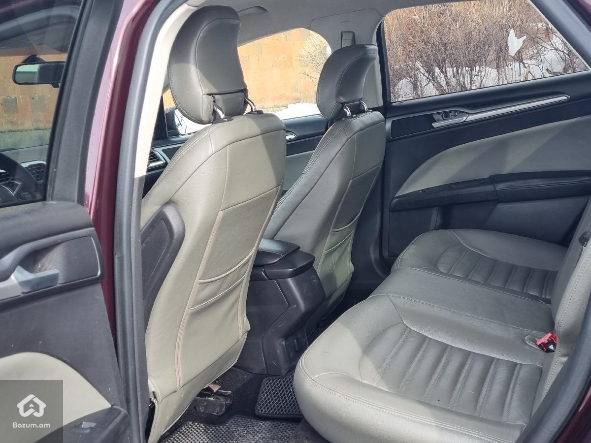 Ford Fusion - image 8