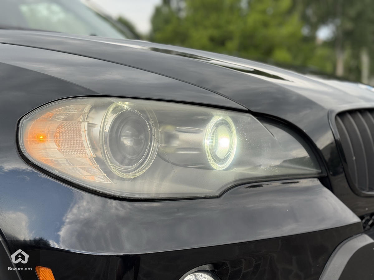 BMW X5 E70 - image 10