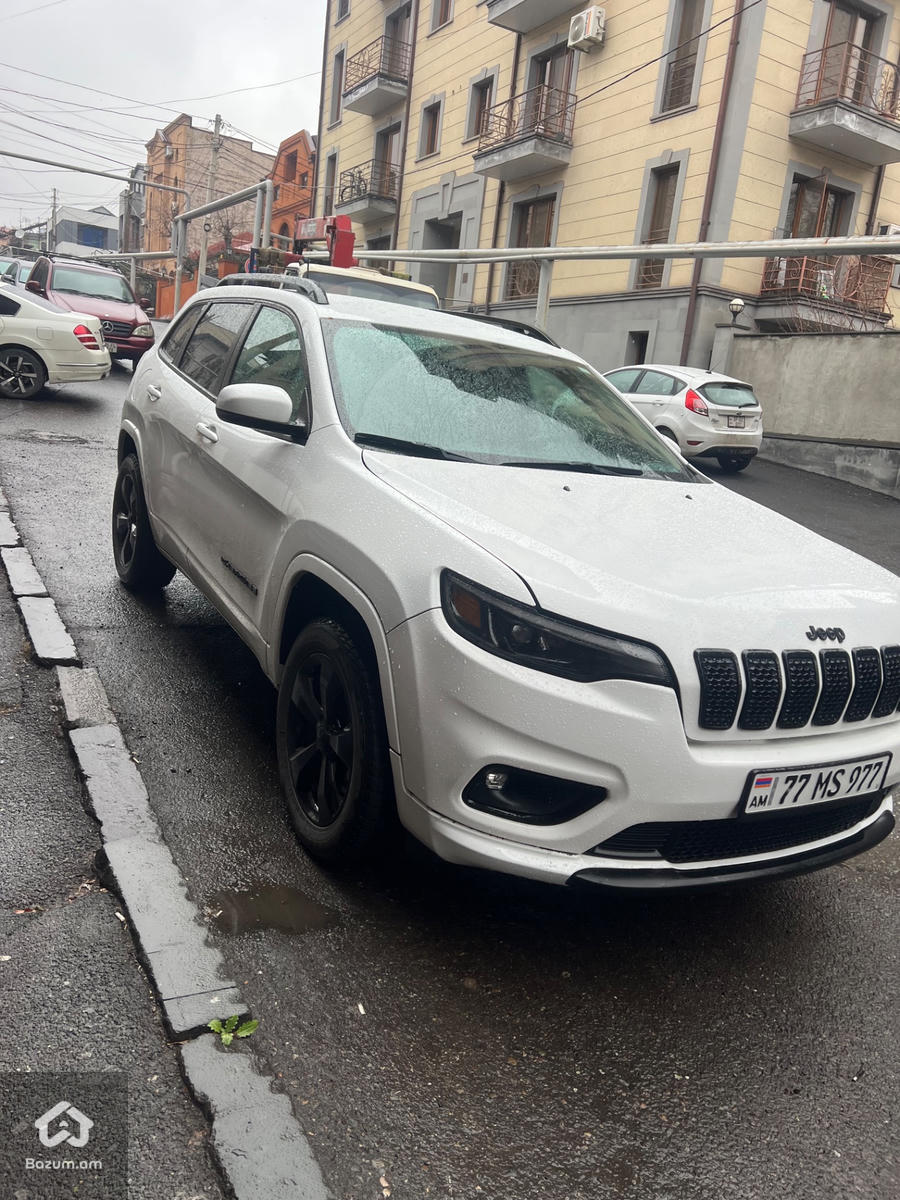 Jeep cherokee latitude plus - image 9