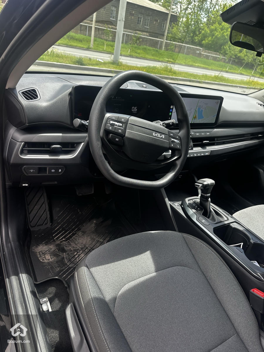 Kia k4 - image 6