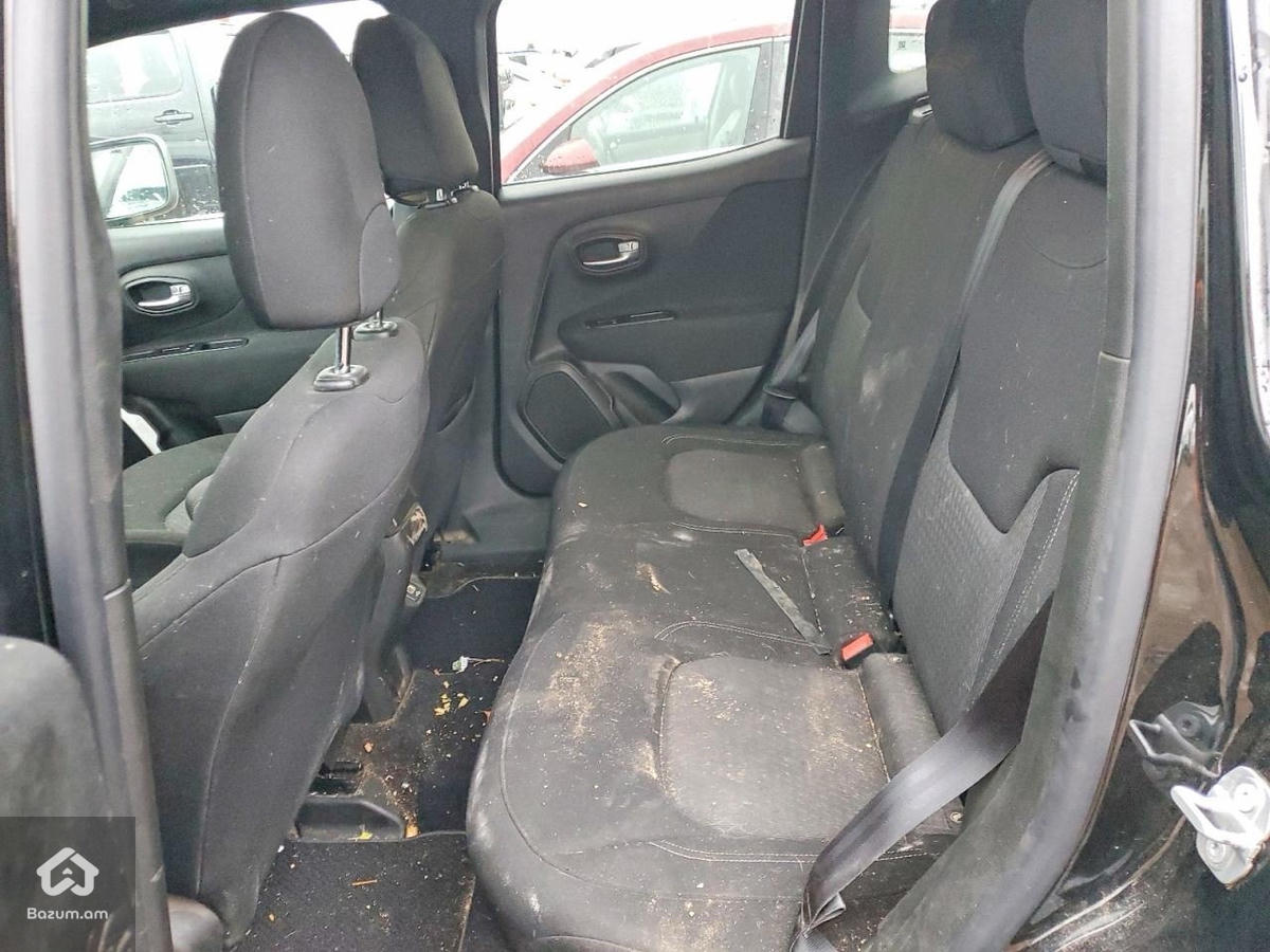 2021 JEEP RENEGADE 80TH ANNIVERSARY EDITION 4x4 - image 9