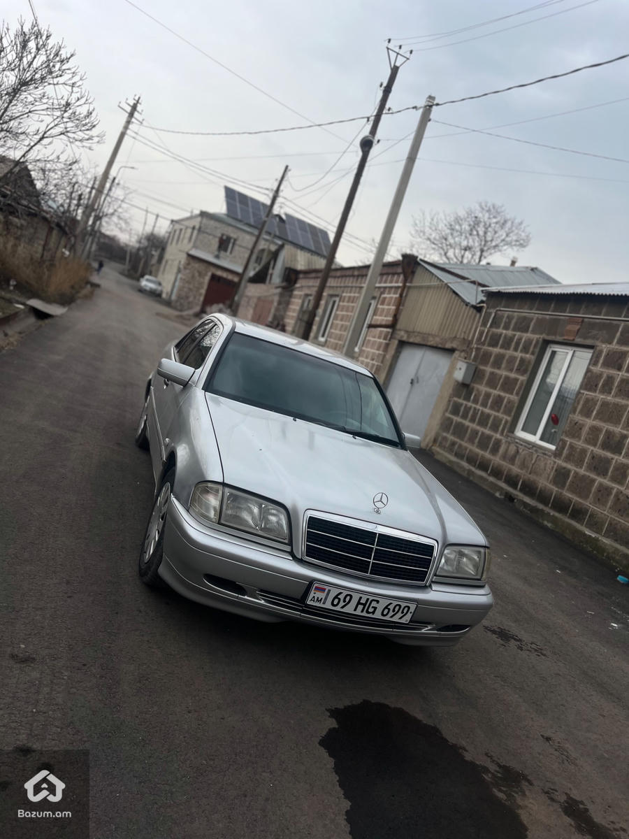 Mercedes Benz  - image 3