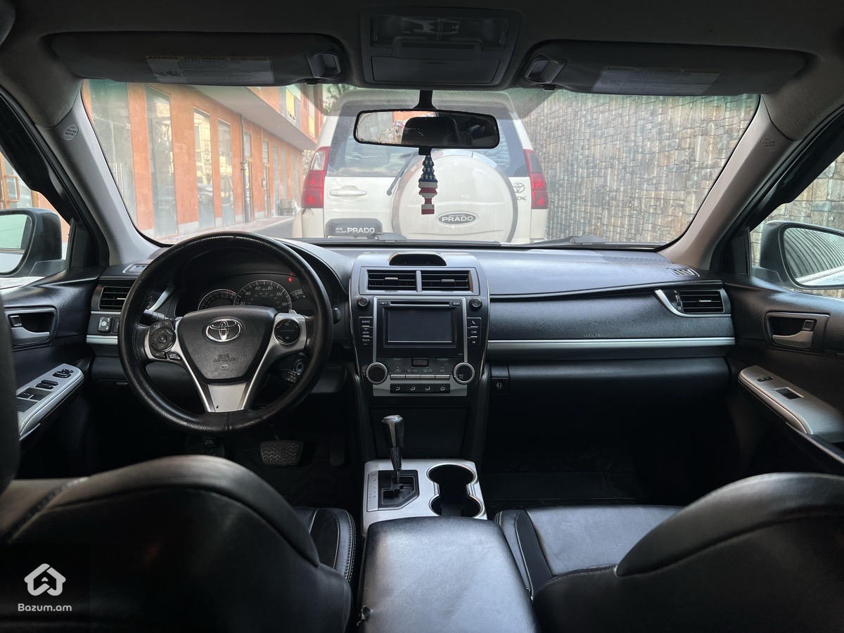Toyota - image 12