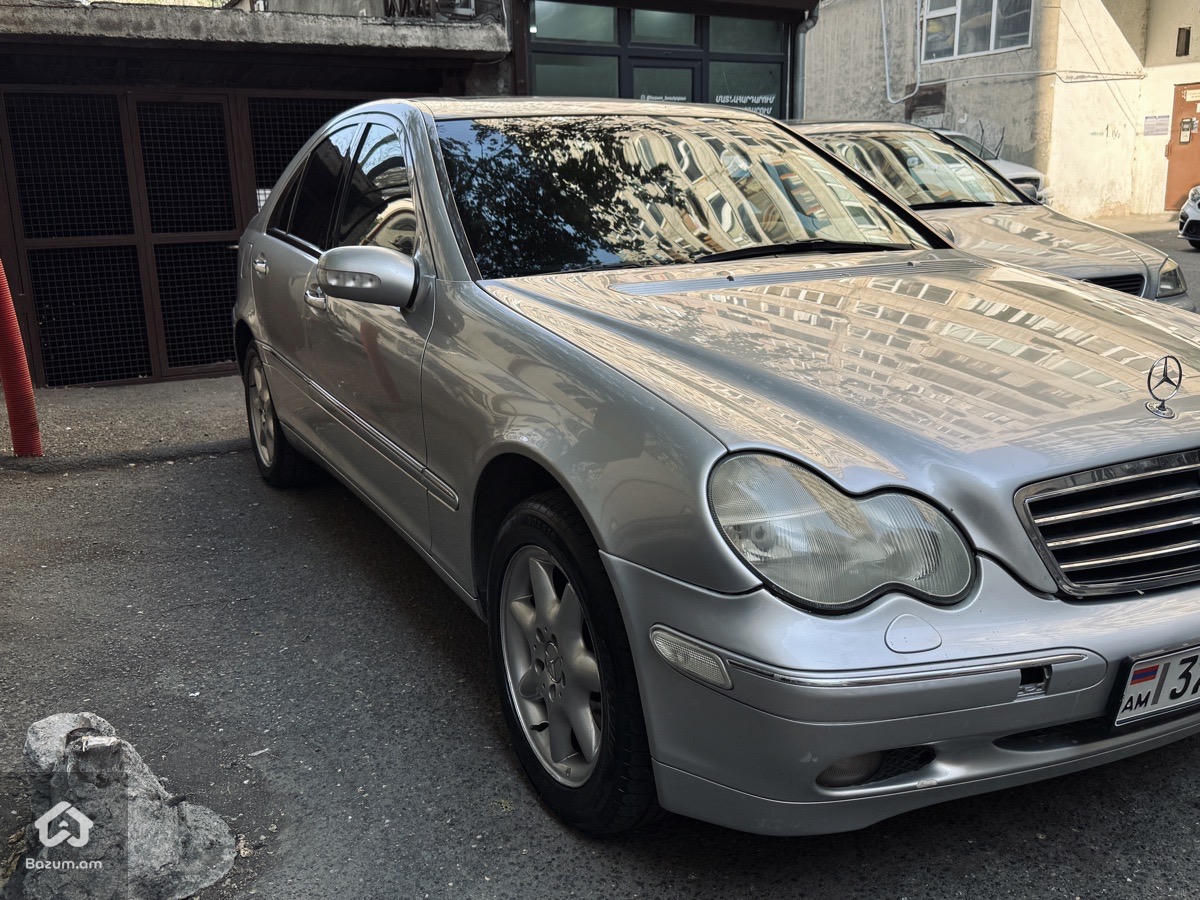 Mercedes-Benz C 240 2001 - image 5