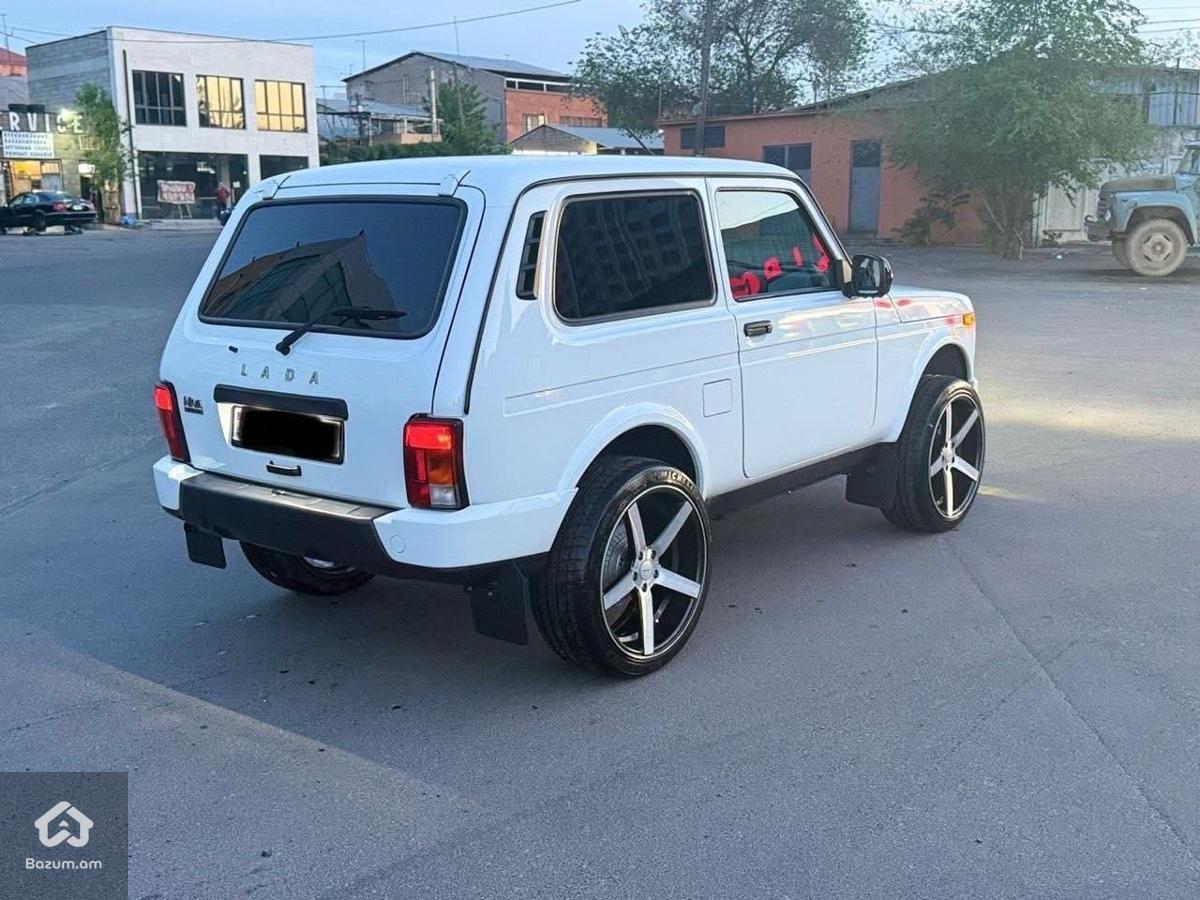 Lada Niva - image 4