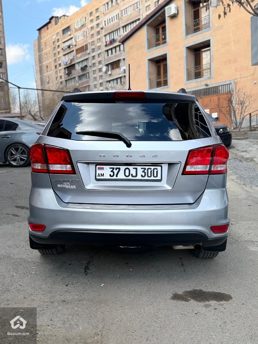 Dodge Journey - image 3