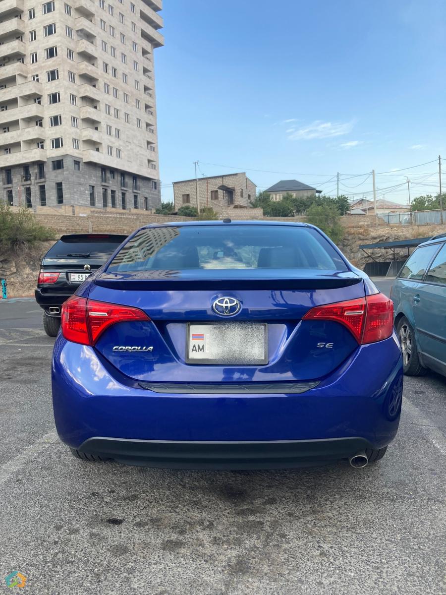 Toyota Corolla - image 7