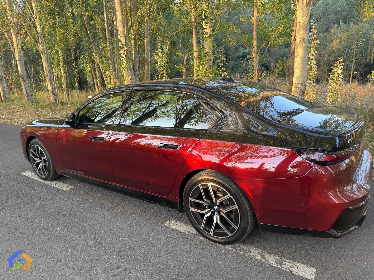 BMW i7 Xdrive 60 - image 4