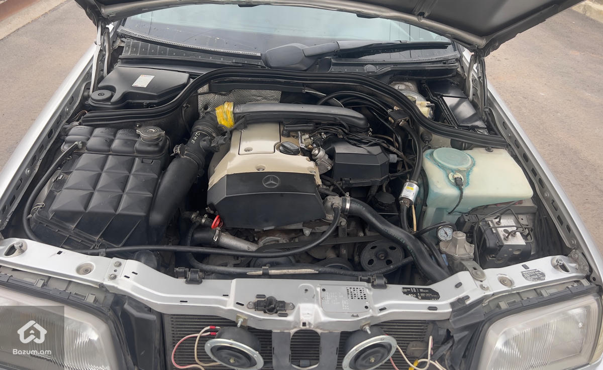 Mercedes Benz  - image 4