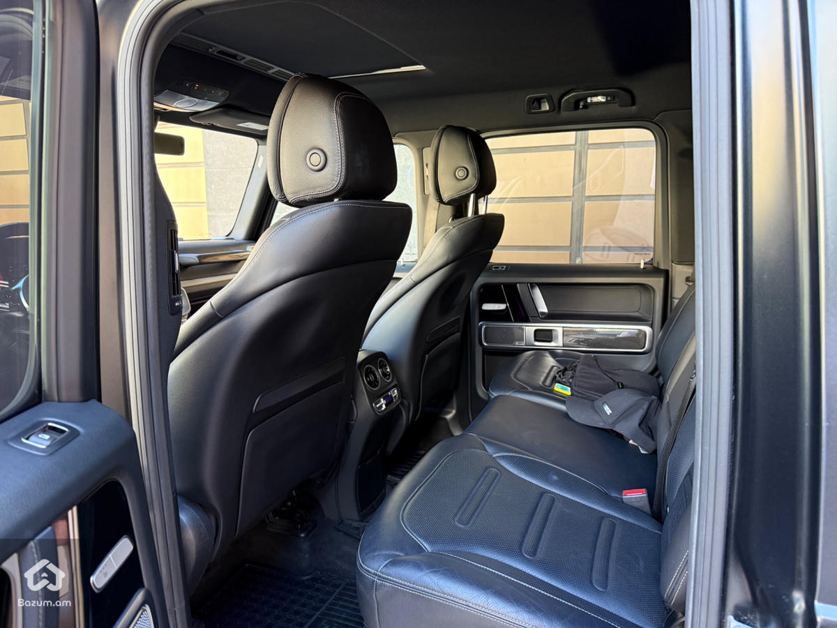 Mercedes-Benz G550 - image 7
