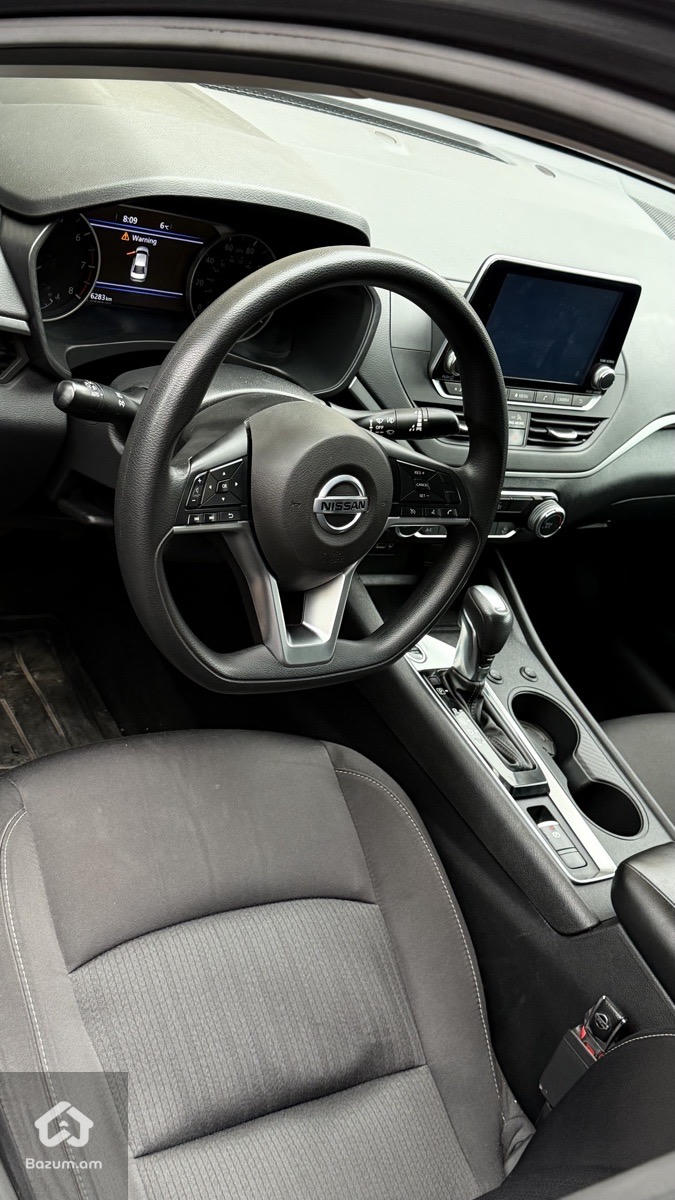 Nissan Altima 2020 - image 8