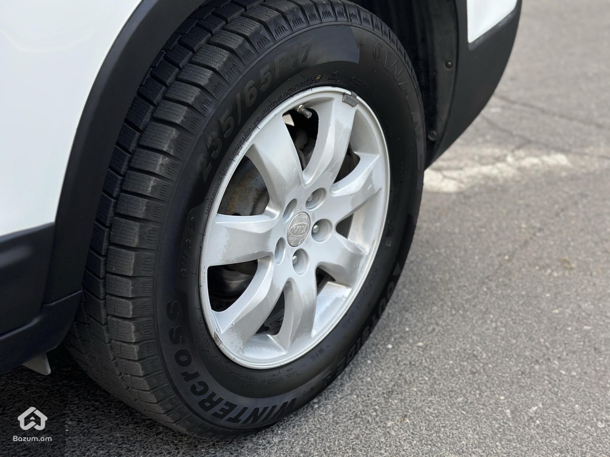 kia Sorento - image 15