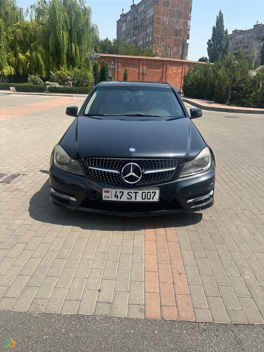 Mercedes-Benz C250 - image 1