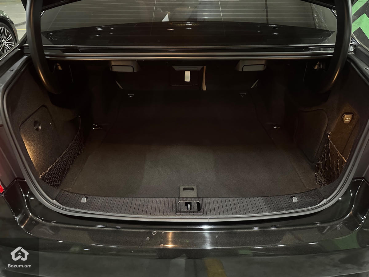 Mercedes-Benz E350 - image 9