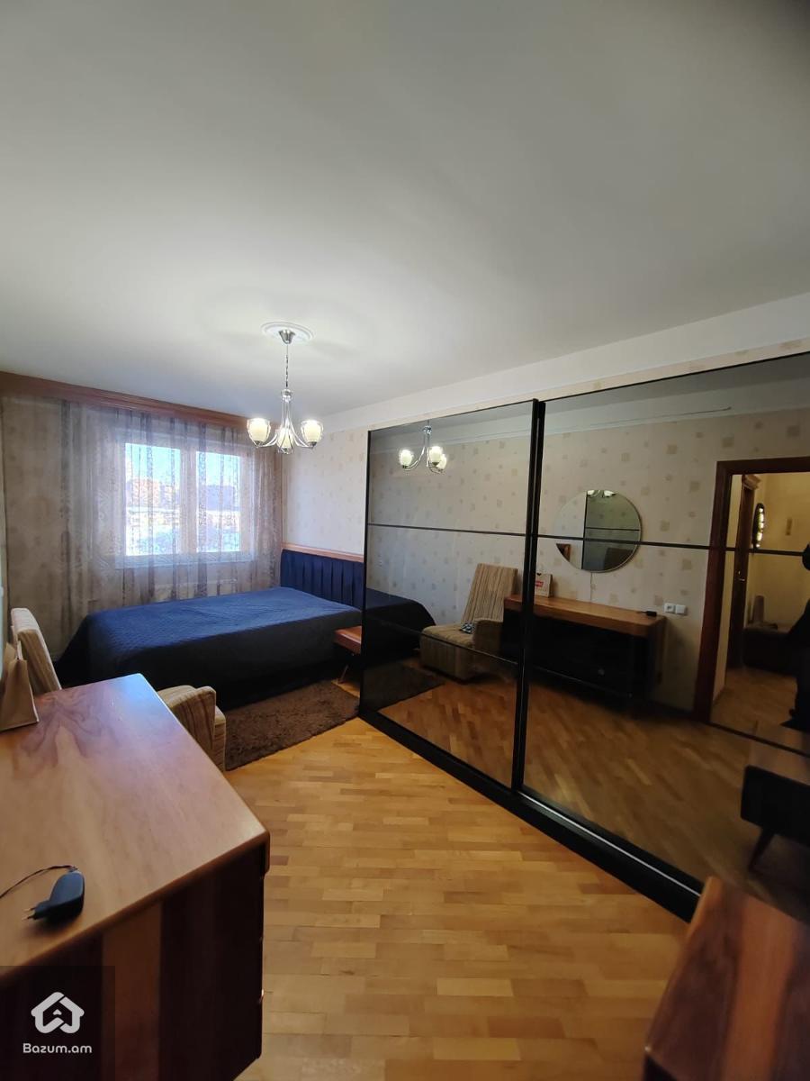 Վաճառվում է բնակարան - image 15