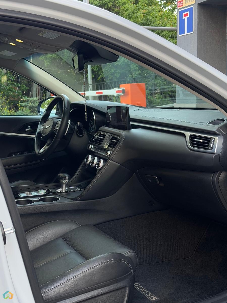 genesis g70 - image 9