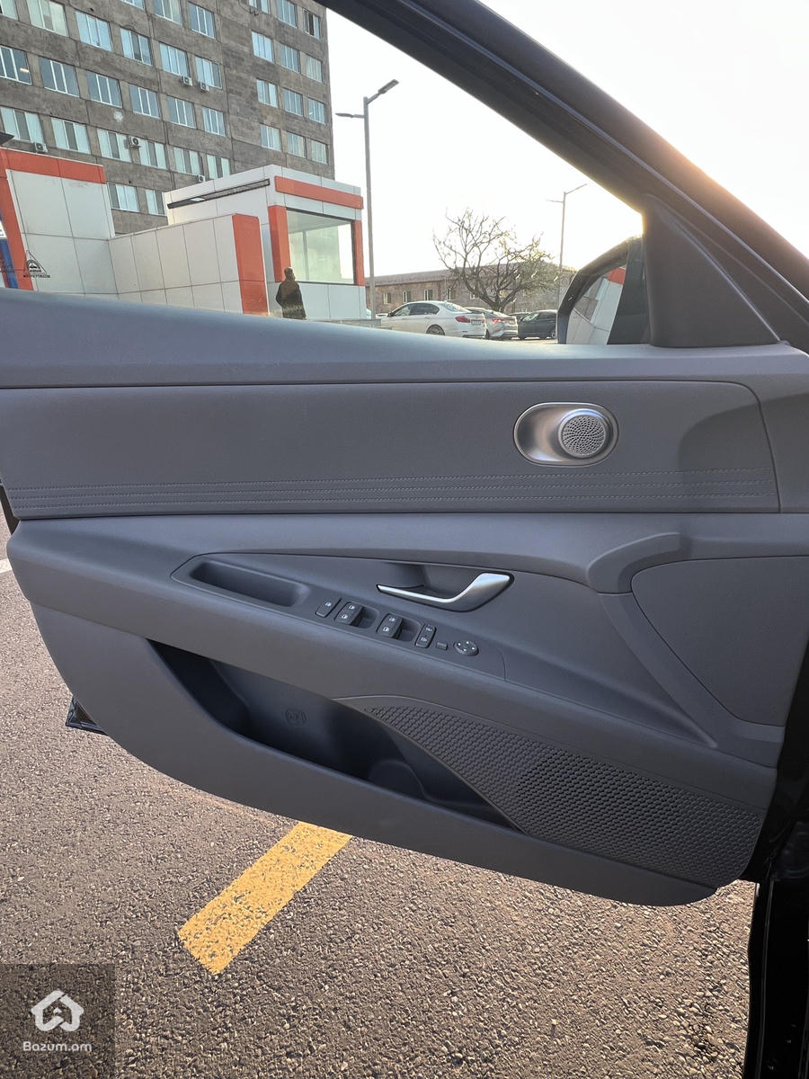 HYUNDAI ELANTRA 2021-20  - image 22