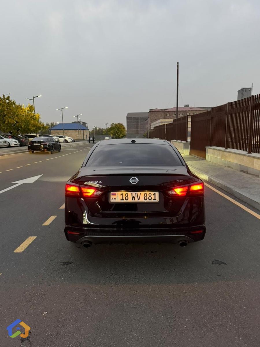 Nissan altima  - image 6