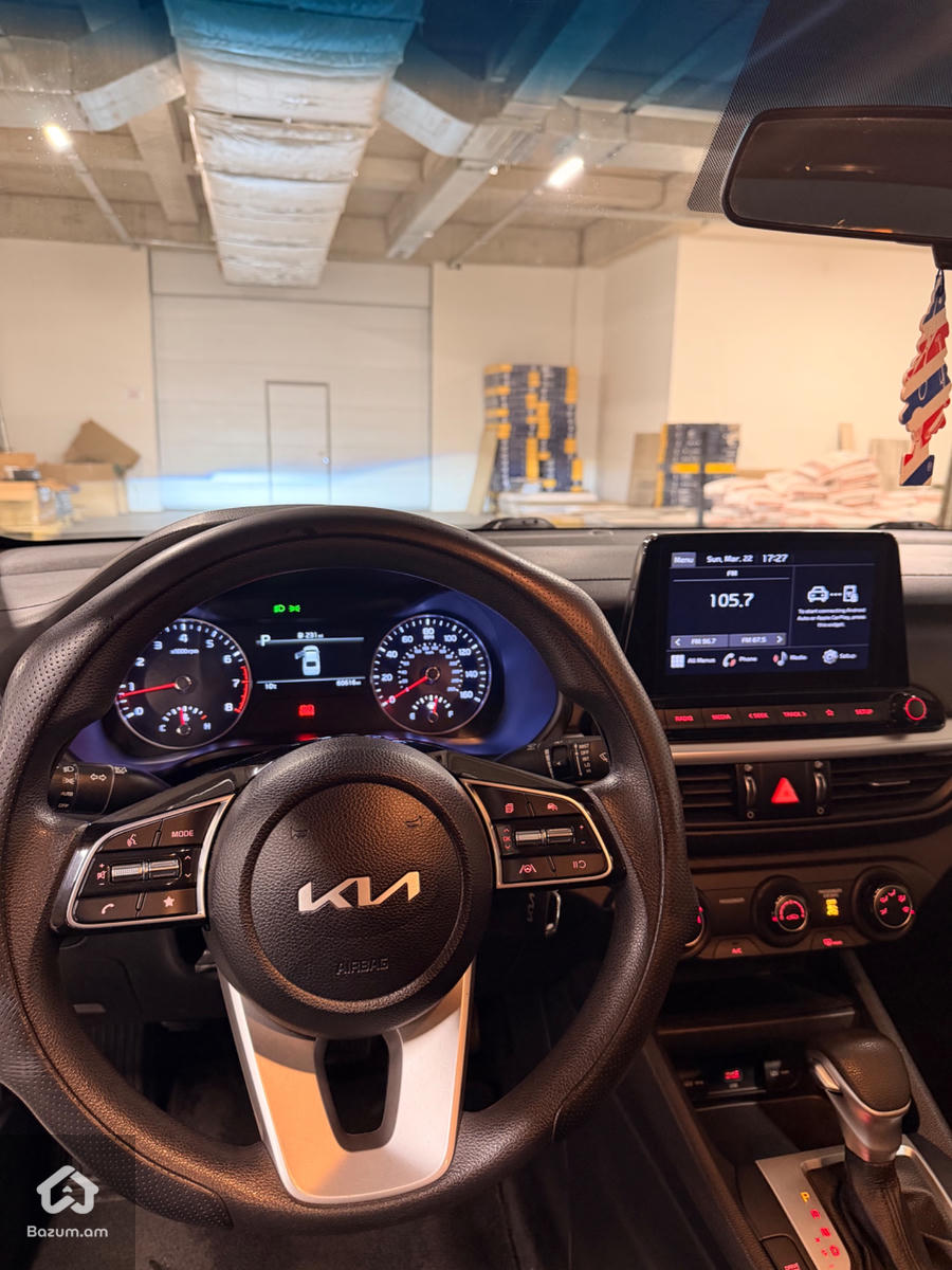 Kia Forte 2022 - image 6