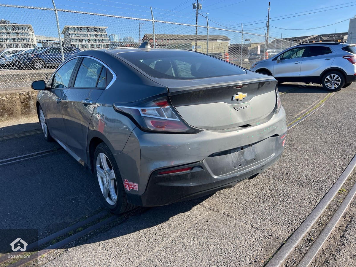 Chevrolet Volt 2 - image 4