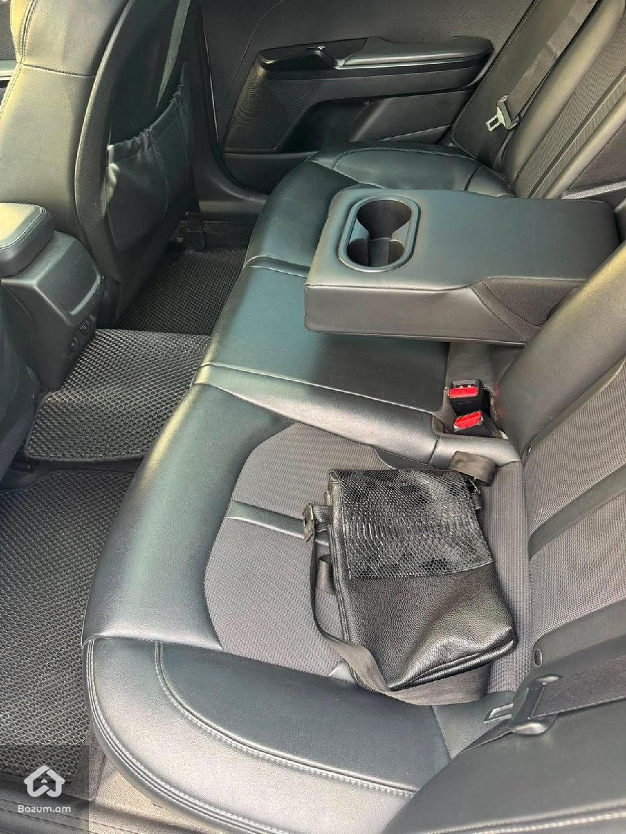 KIA K5 - image 6