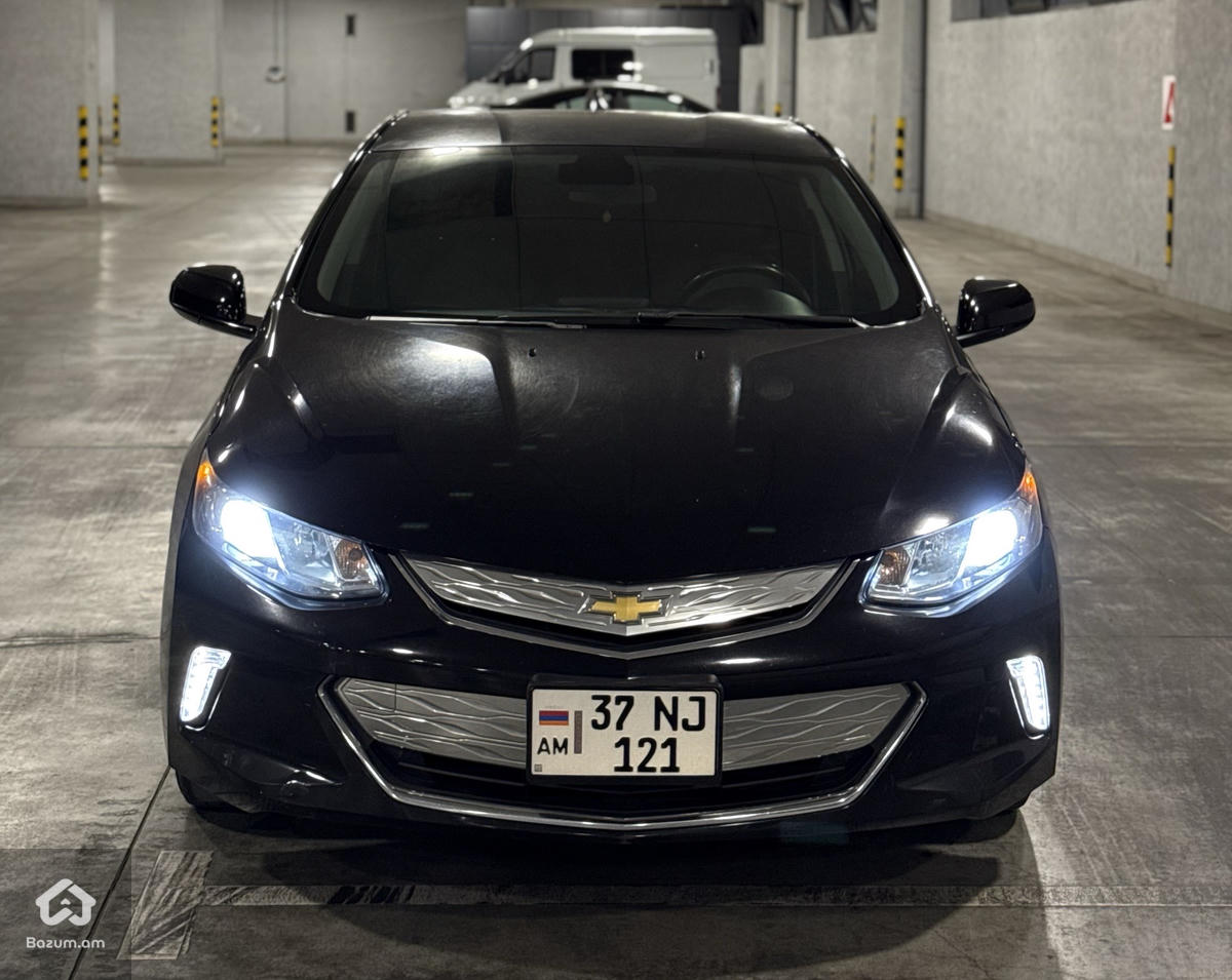 Chevrolet Volt 2 - image 1