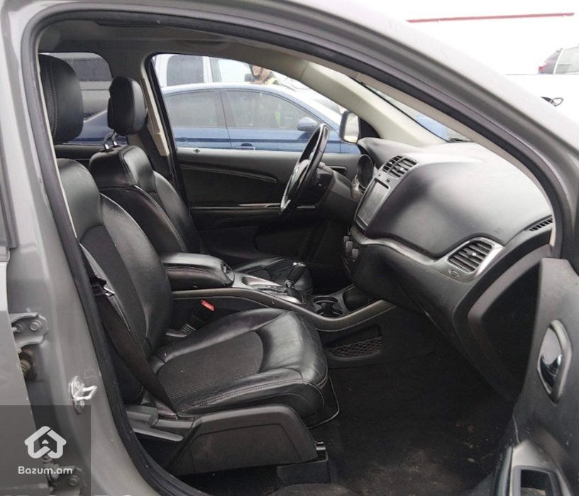 Dodge Jorney - image 6