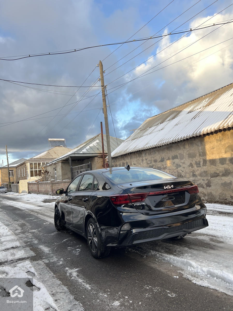 KIA FORTE LXS 2024 2.0 - image 4