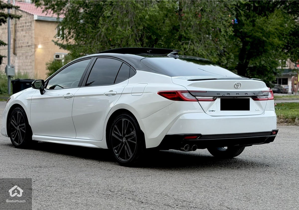 TOYOTA CAMRY 2025 XSE HIBRID - image 5