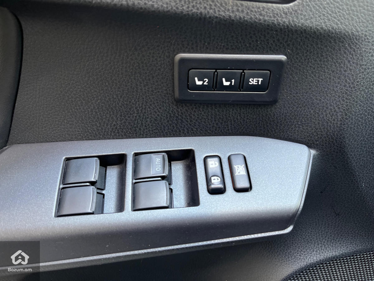 Toyota Rav4 - image 11