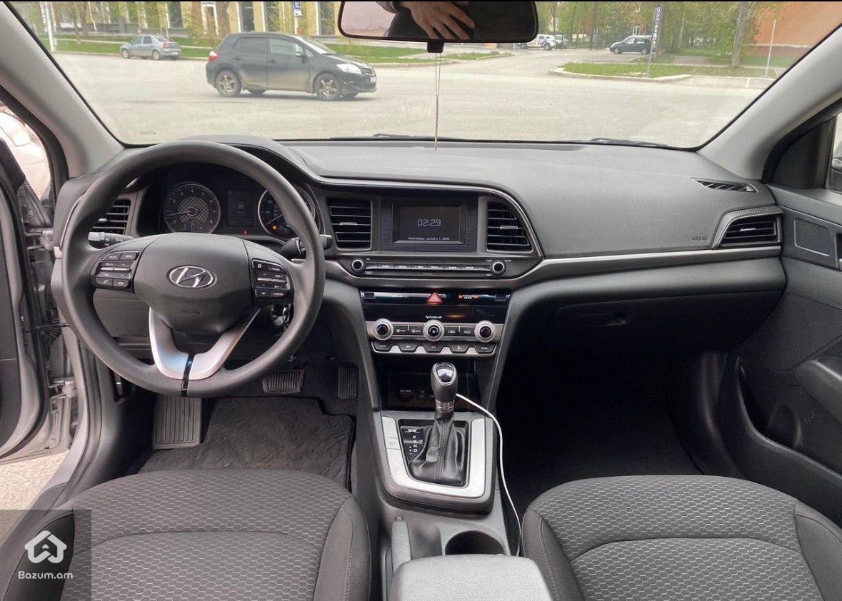 Hyundai Elantra 2020 - image 7