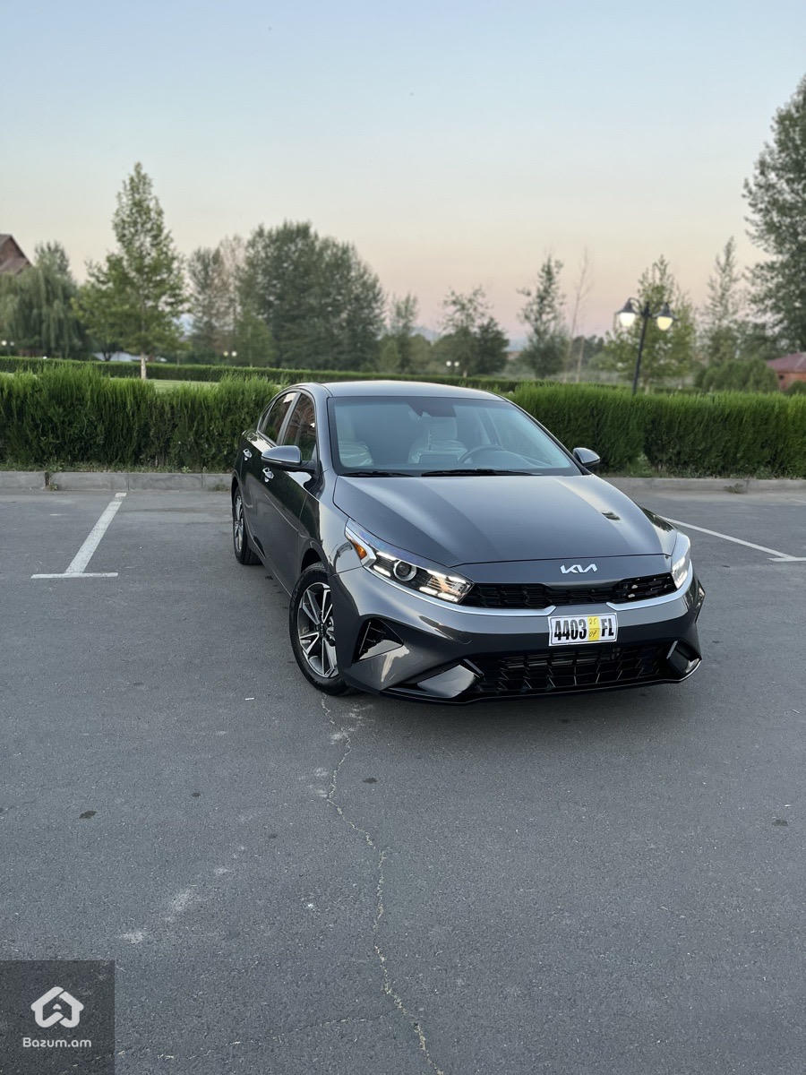Kia Forte 2023 - image 2