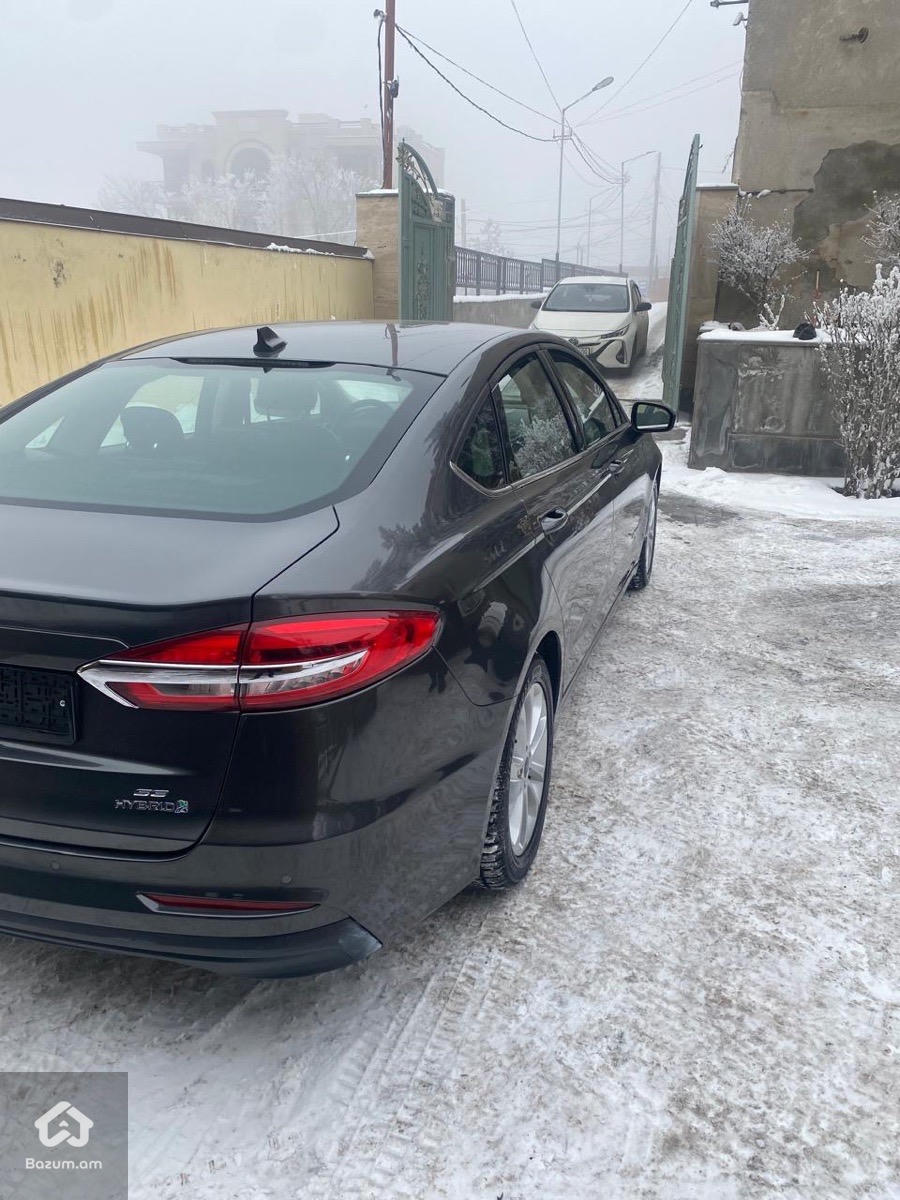 FORD FUSION HYBRID  - image 4