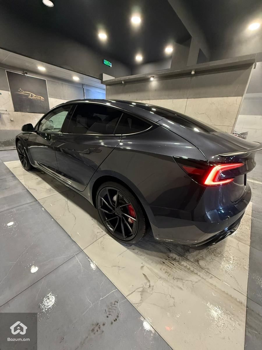 Tesla Model 3 Performance 2025 - image 4