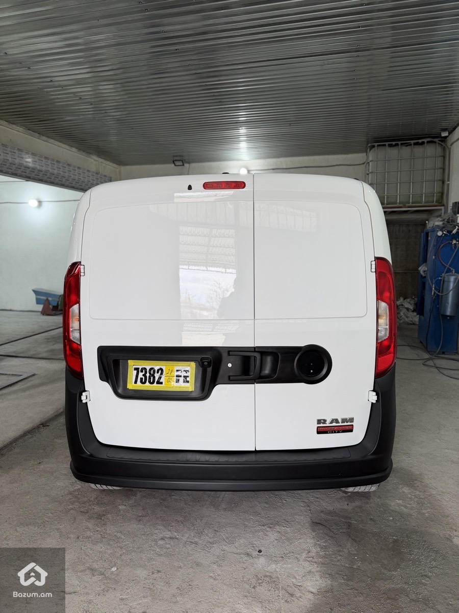 RAM PROMASTER CITY - image 5