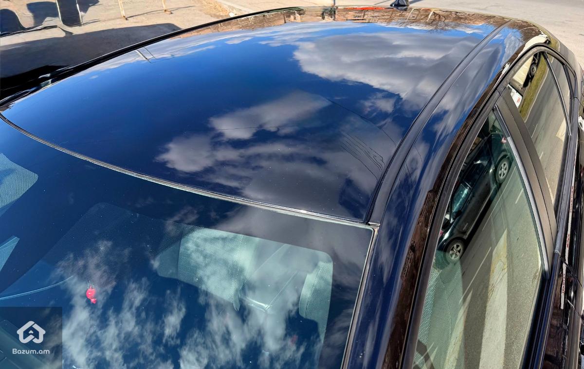 Toyota Corolla SE 2L - image 14