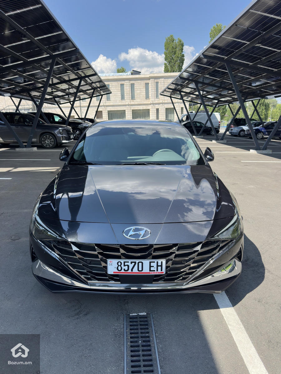Hyundai Elantra CN7 - image 9