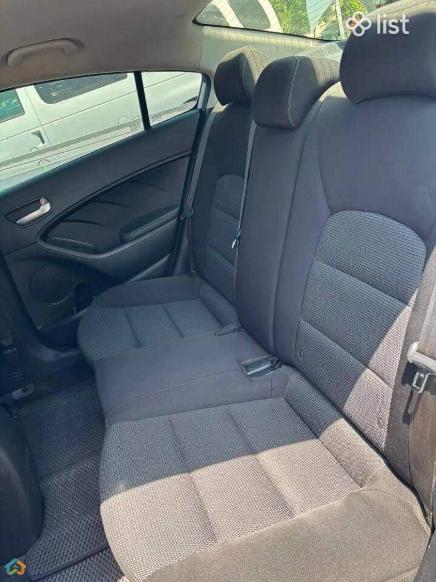 Kia Forte  - image 6