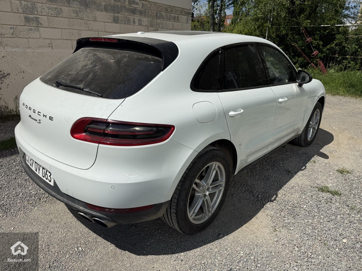 Porsche Macan 3.0 - image 8