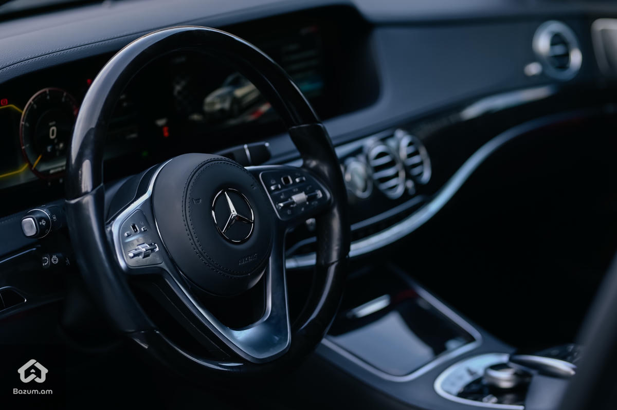 Mercedes S Class - image 10