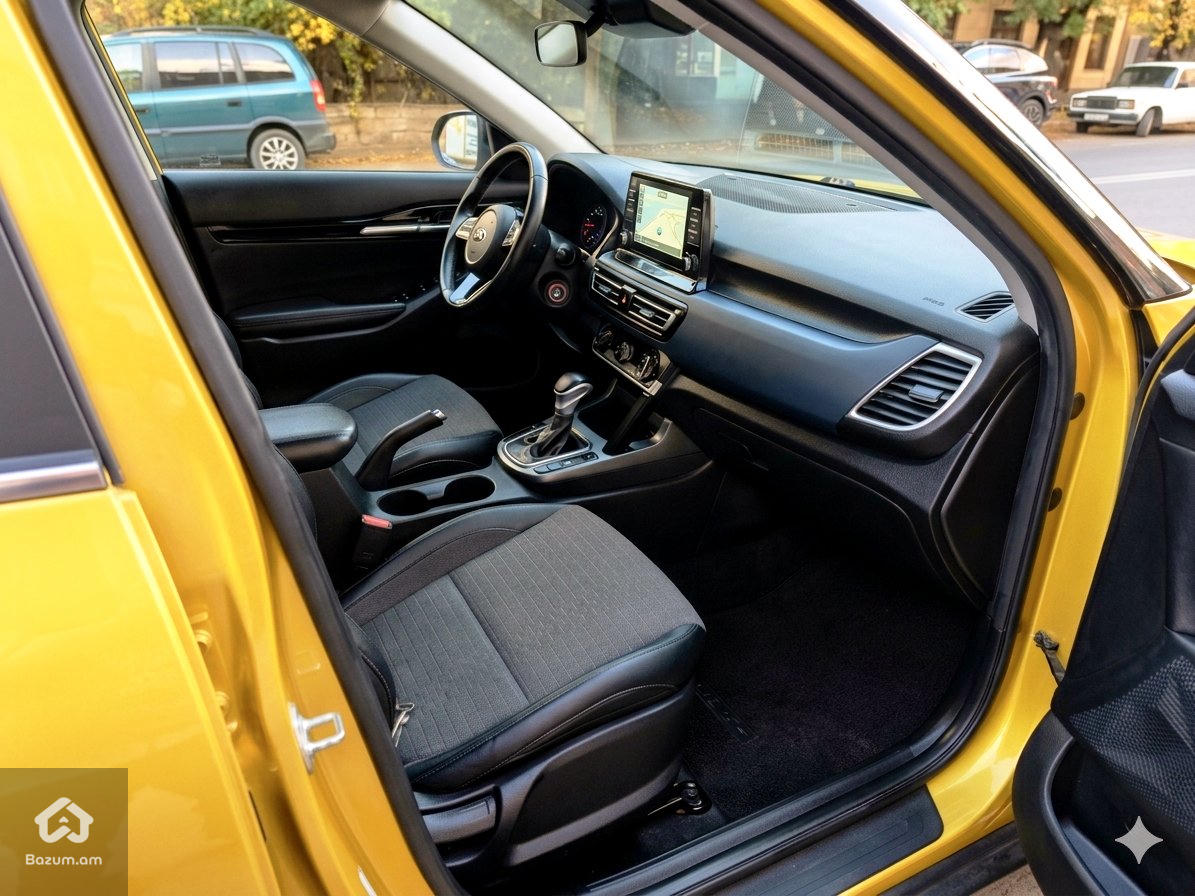 2021 Kia Seltos - image 8