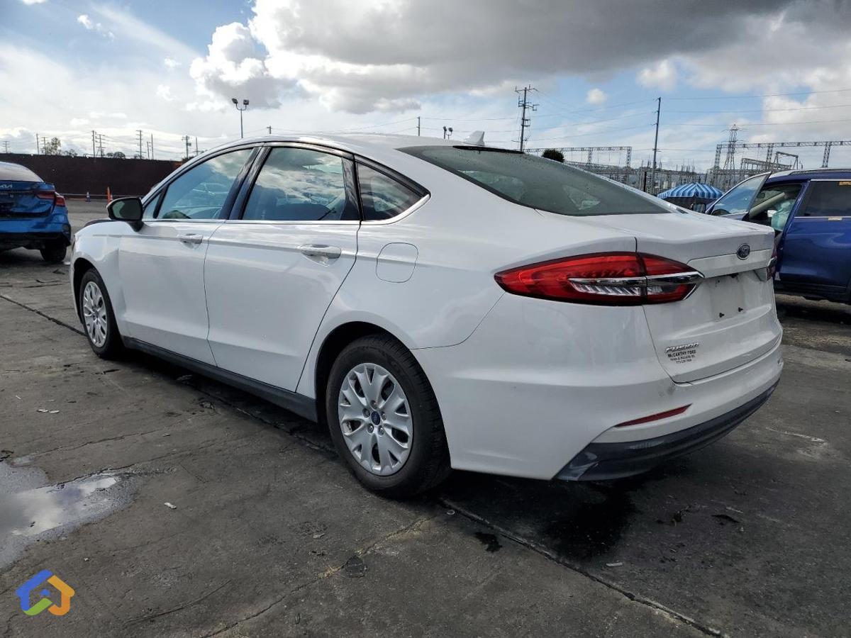  Ford Fusion, S - image 2