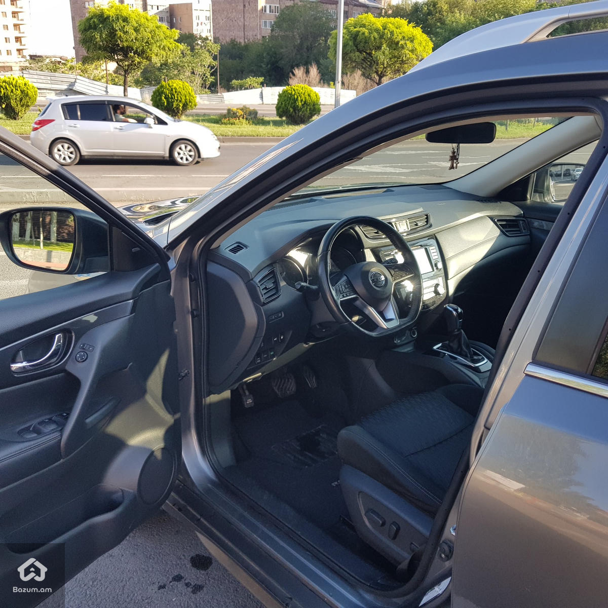 Nissan Rouge  - image 5
