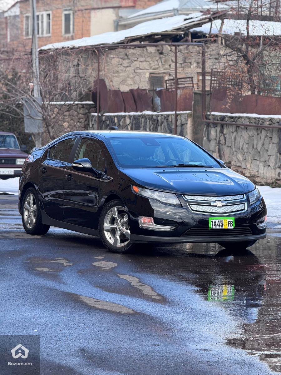 Chevrolet volt  - image 1