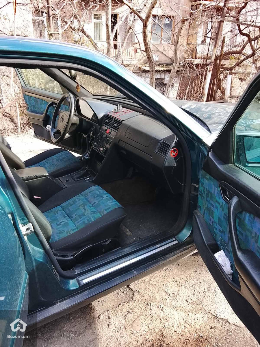  Mercedes benz c class - image 6