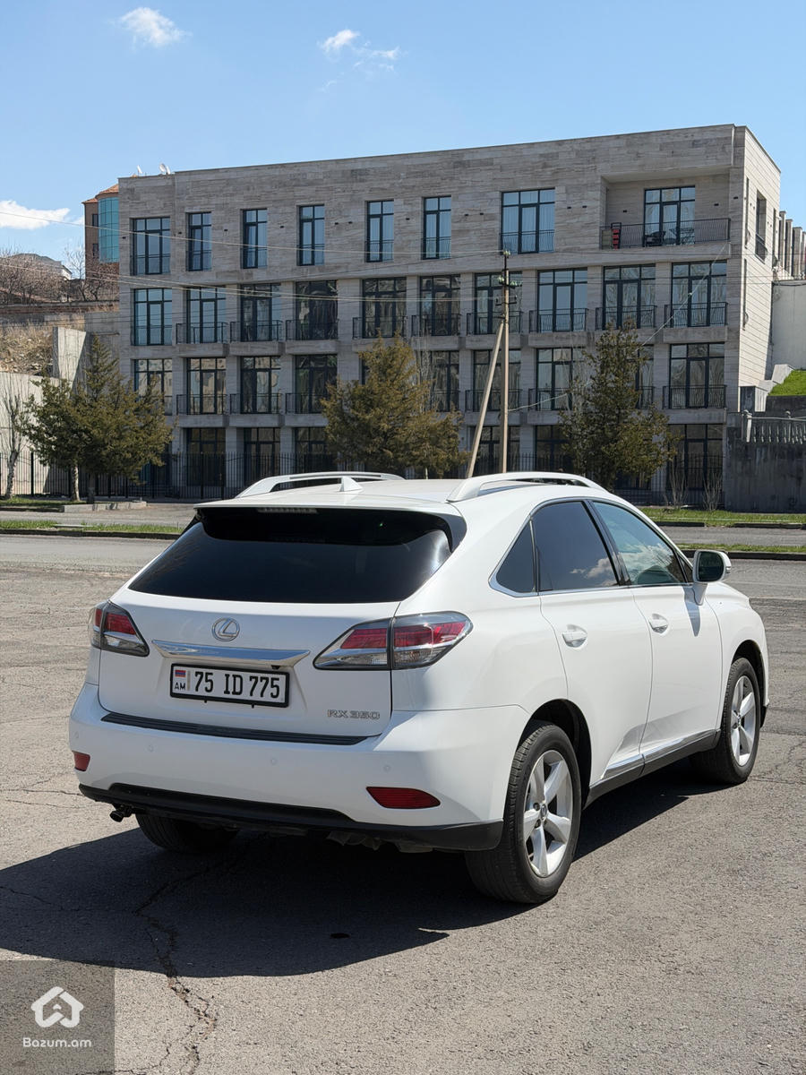 LEXUS RX350  - image 6